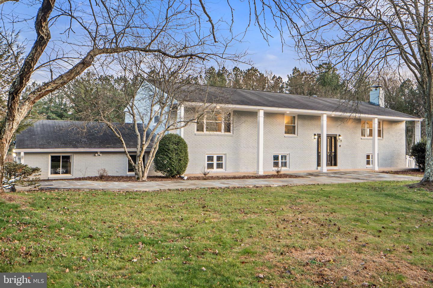 3017 LEEFIELD DR, HERNDON, Virginia 20171, 5 Bedrooms Bedrooms, 9 Rooms Rooms,3 BathroomsBathrooms,Residential,For sale,3017 LEEFIELD DR,VAFX2280720 MLS # VAFX2280720