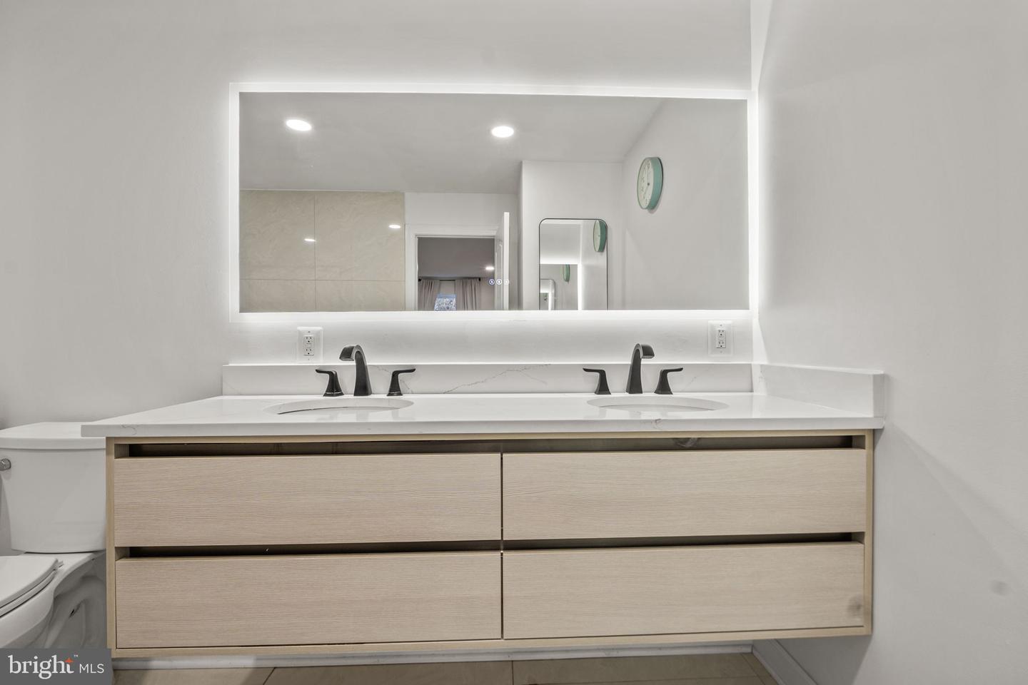 3017 LEEFIELD DR, HERNDON, Virginia 20171, 5 Bedrooms Bedrooms, 9 Rooms Rooms,3 BathroomsBathrooms,Residential,For sale,3017 LEEFIELD DR,VAFX2280720 MLS # VAFX2280720