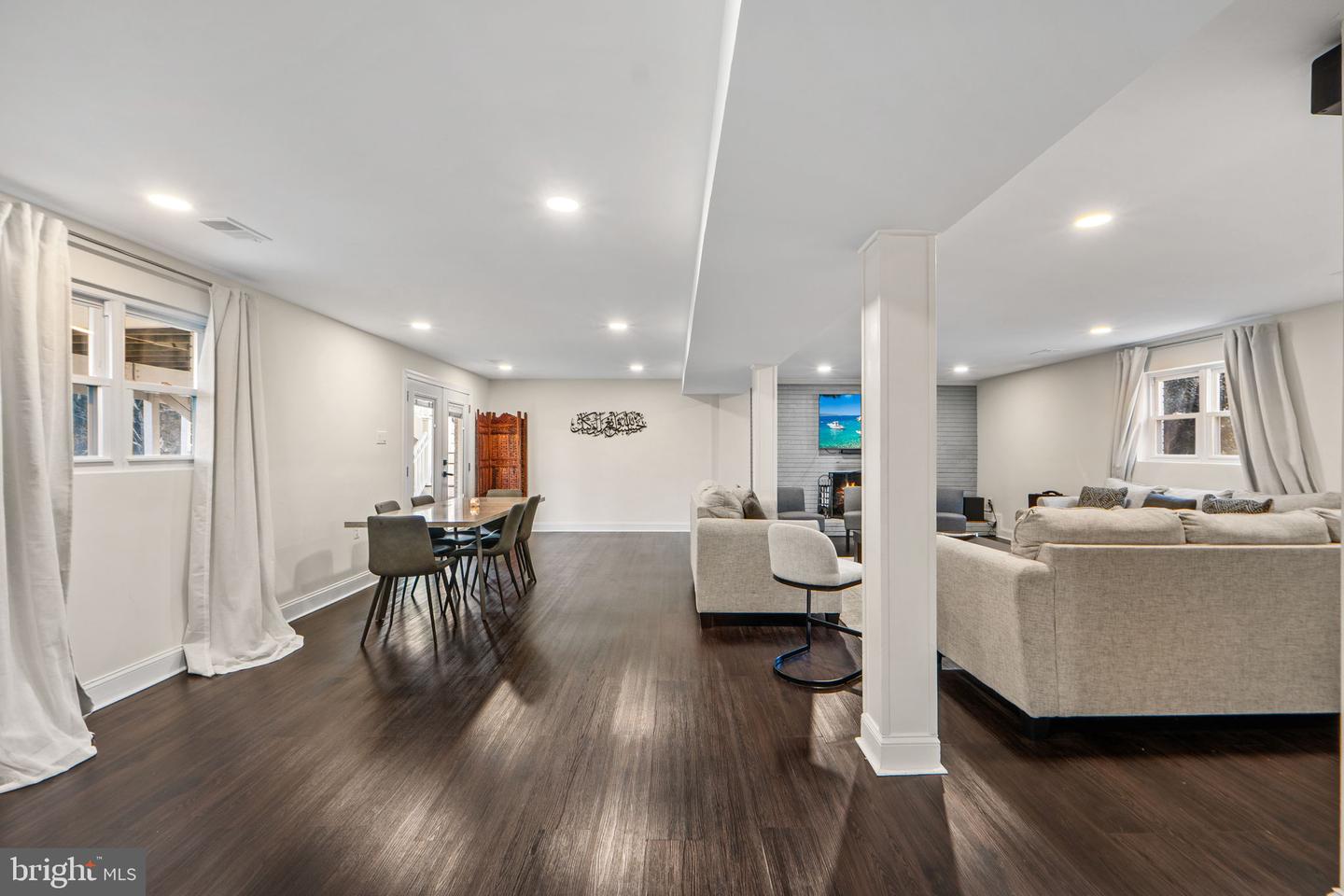 3017 LEEFIELD DR, HERNDON, Virginia 20171, 5 Bedrooms Bedrooms, 9 Rooms Rooms,3 BathroomsBathrooms,Residential,For sale,3017 LEEFIELD DR,VAFX2280720 MLS # VAFX2280720