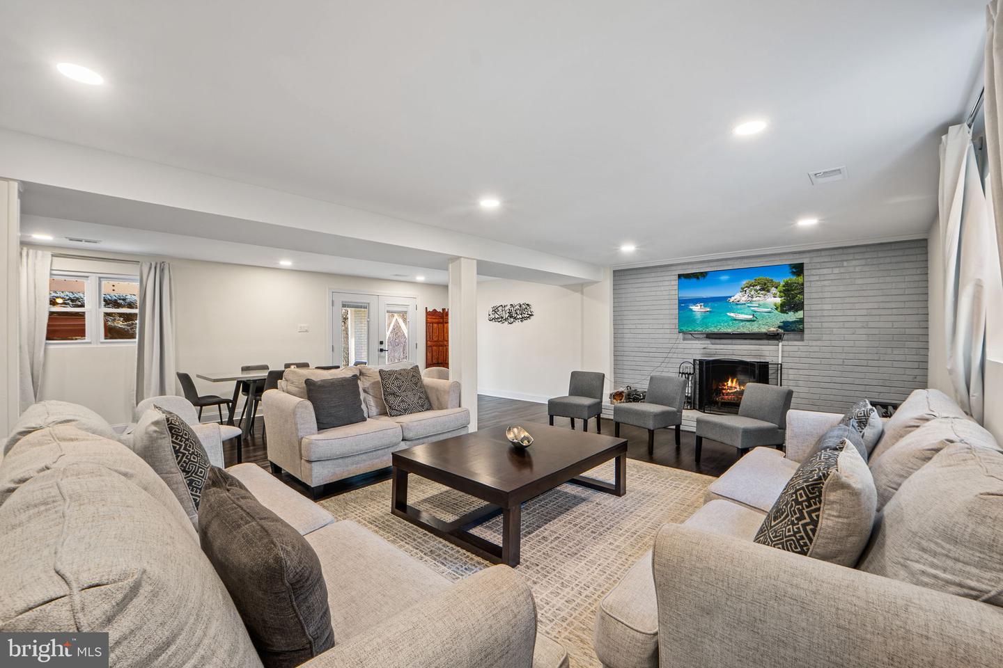 3017 LEEFIELD DR, HERNDON, Virginia 20171, 5 Bedrooms Bedrooms, 9 Rooms Rooms,3 BathroomsBathrooms,Residential,For sale,3017 LEEFIELD DR,VAFX2280720 MLS # VAFX2280720