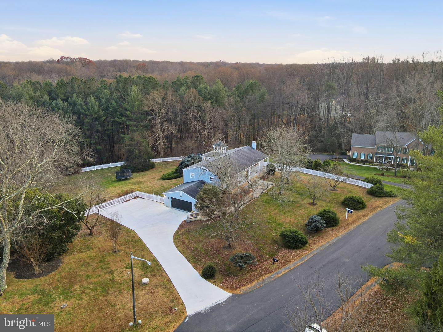 3017 LEEFIELD DR, HERNDON, Virginia 20171, 5 Bedrooms Bedrooms, 9 Rooms Rooms,3 BathroomsBathrooms,Residential,For sale,3017 LEEFIELD DR,VAFX2280720 MLS # VAFX2280720