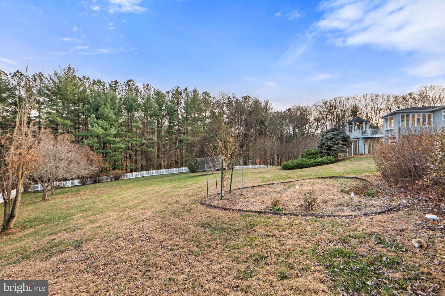 3017 LEEFIELD DR, HERNDON, Virginia 20171, 5 Bedrooms Bedrooms, 9 Rooms Rooms,3 BathroomsBathrooms,Residential,For sale,3017 LEEFIELD DR,VAFX2280720 MLS # VAFX2280720