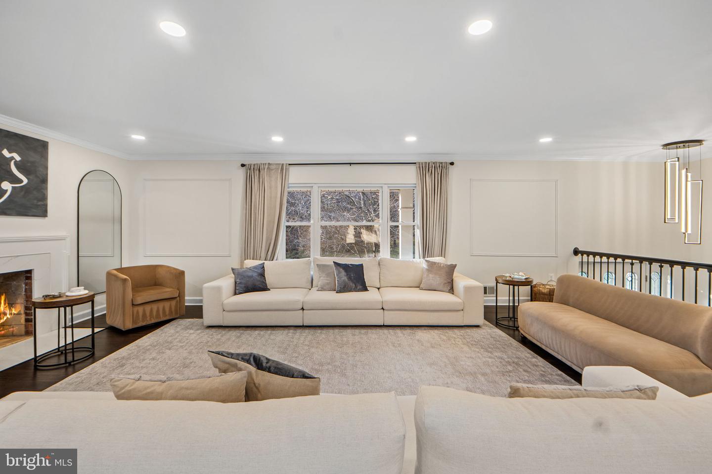 3017 LEEFIELD DR, HERNDON, Virginia 20171, 5 Bedrooms Bedrooms, 9 Rooms Rooms,3 BathroomsBathrooms,Residential,For sale,3017 LEEFIELD DR,VAFX2280720 MLS # VAFX2280720