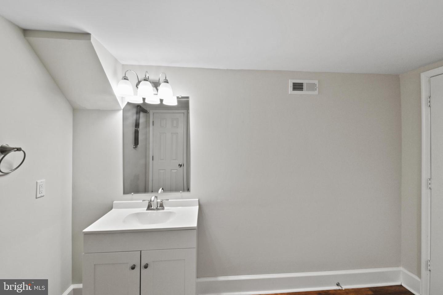 50 HOLMES RUN PL, STANARDSVILLE, Virginia 22973, 4 Bedrooms Bedrooms, 6 Rooms Rooms,2 BathroomsBathrooms,Residential,For sale,50 HOLMES RUN PL,VAGR2000786 MLS # VAGR2000786