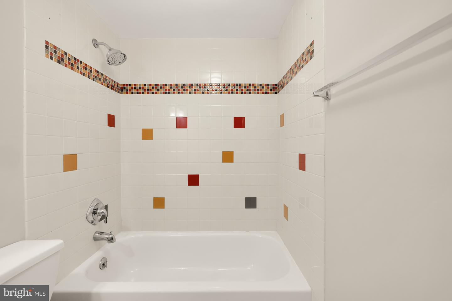 1239 VERMONT AVE NW #102, WASHINGTON, District Of Columbia 20005, 2 Bedrooms Bedrooms, ,2 BathroomsBathrooms,Residential,For sale,1239 VERMONT AVE NW #102,DCDC2233702 MLS # DCDC2233702