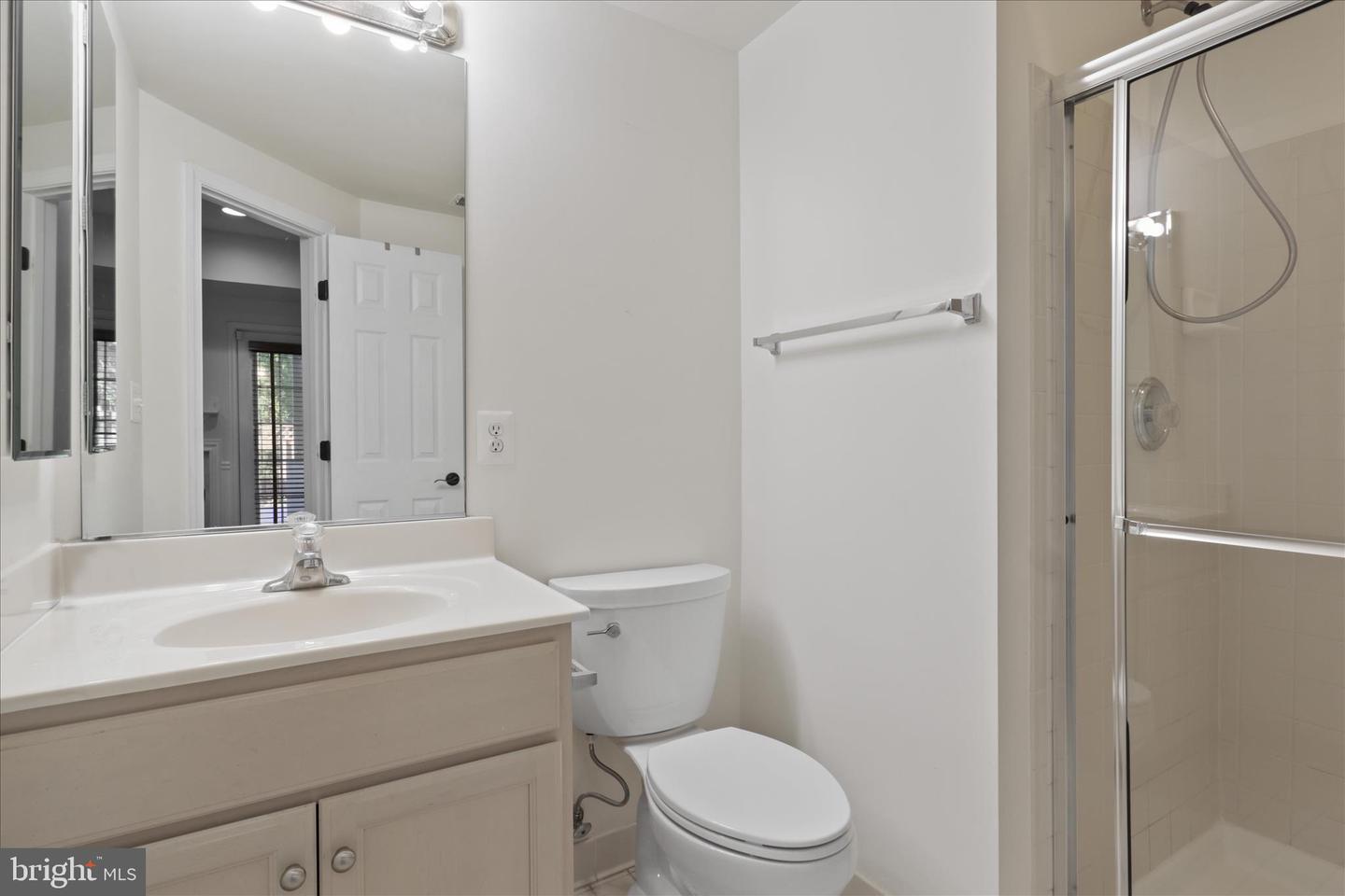 24686 NETTLE MILL SQ, ALDIE, Virginia 20105, 4 Bedrooms Bedrooms, ,3 BathroomsBathrooms,Residential,For sale,24686 NETTLE MILL SQ,VALO2111948 MLS # VALO2111948