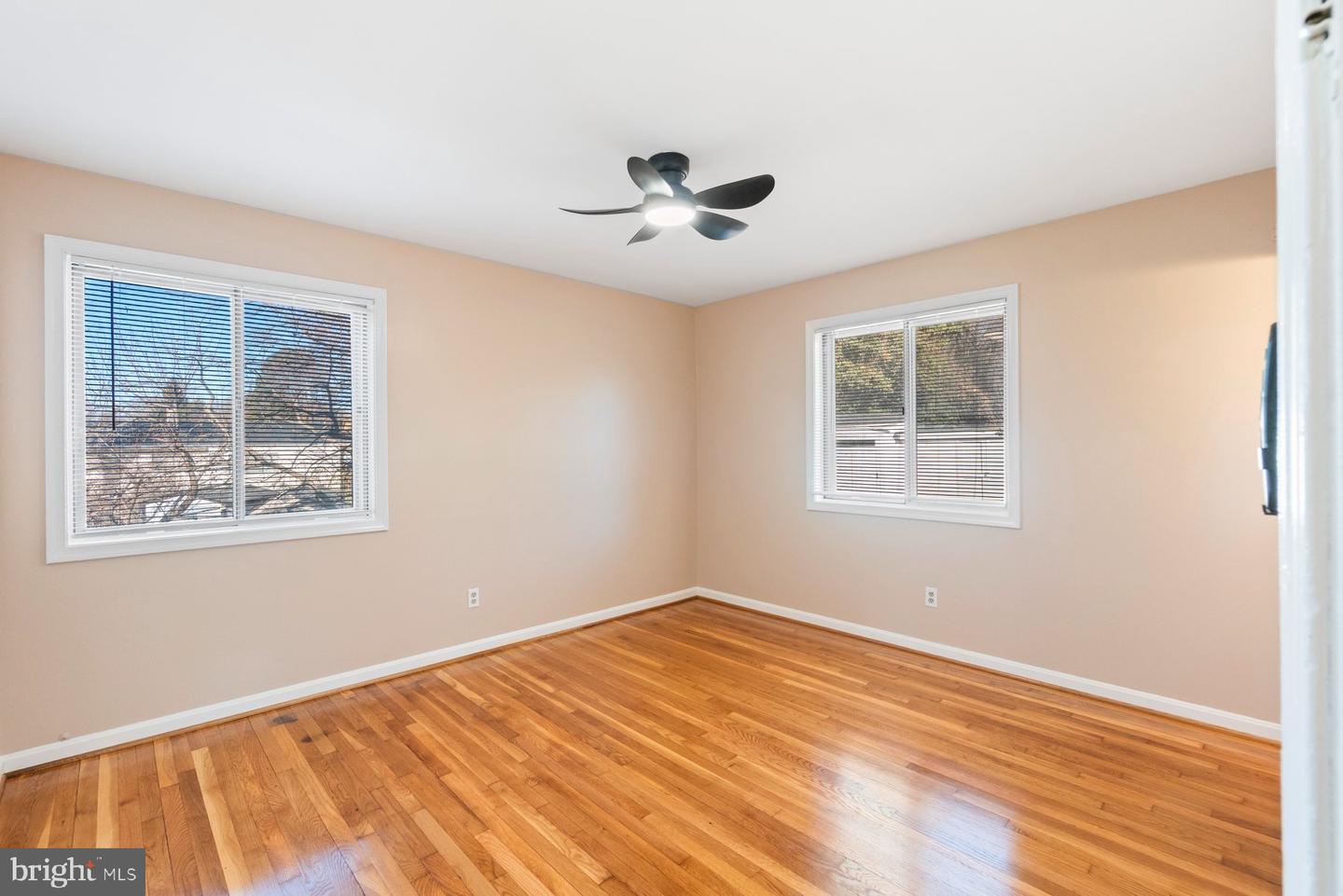 7852 OREANA DR, ANNANDALE, Virginia 22003, 5 Bedrooms Bedrooms, ,4 BathroomsBathrooms,Residential,For sale,7852 OREANA DR,VAFX2281416 MLS # VAFX2281416