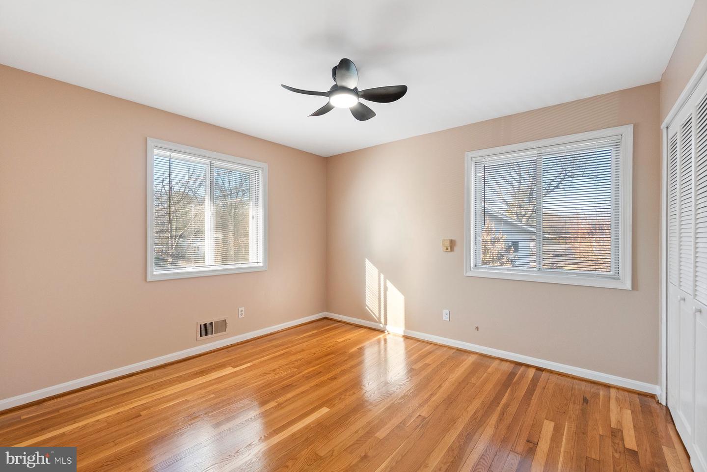 7852 OREANA DR, ANNANDALE, Virginia 22003, 5 Bedrooms Bedrooms, ,4 BathroomsBathrooms,Residential,For sale,7852 OREANA DR,VAFX2281416 MLS # VAFX2281416