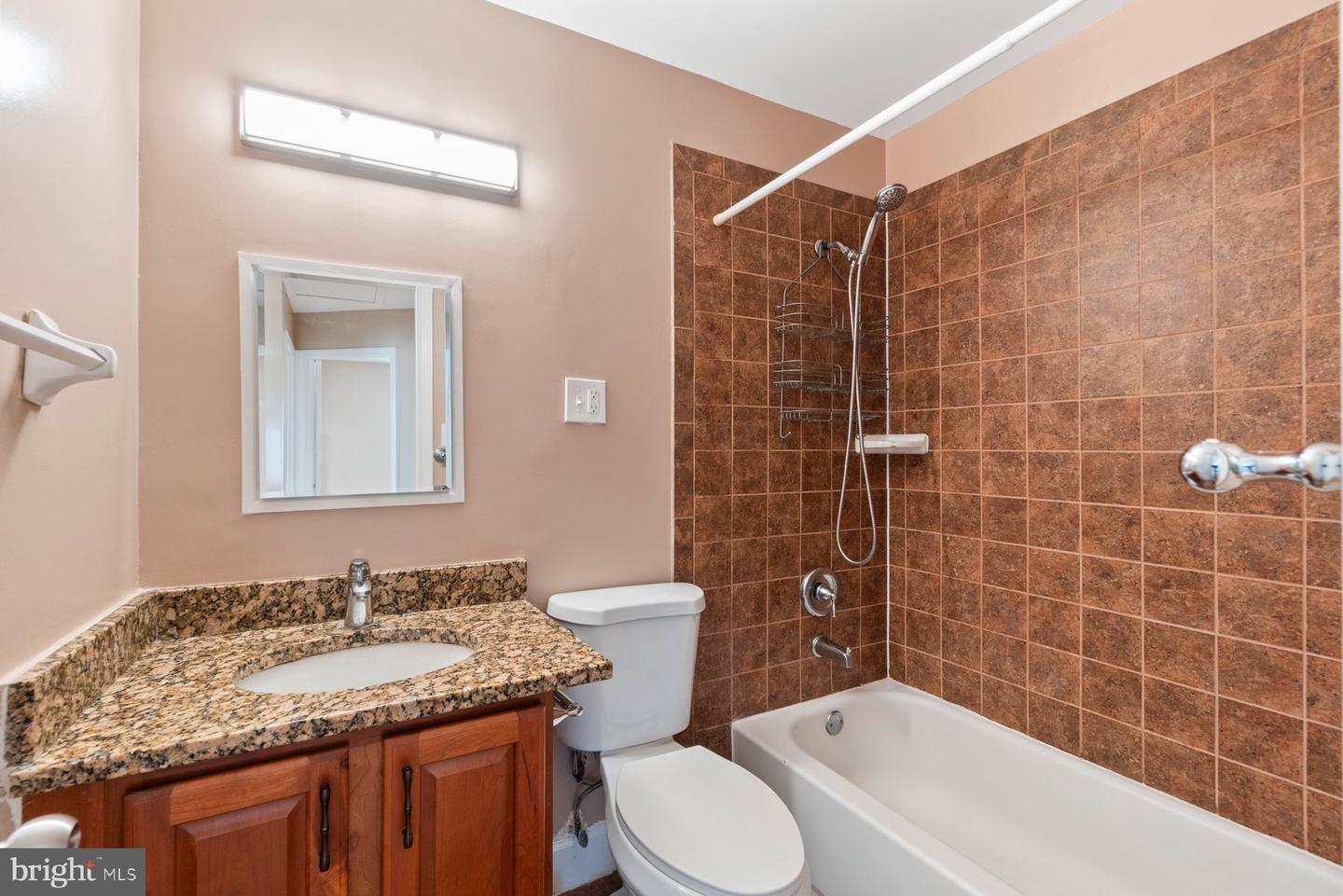 7852 OREANA DR, ANNANDALE, Virginia 22003, 5 Bedrooms Bedrooms, ,4 BathroomsBathrooms,Residential,For sale,7852 OREANA DR,VAFX2281416 MLS # VAFX2281416