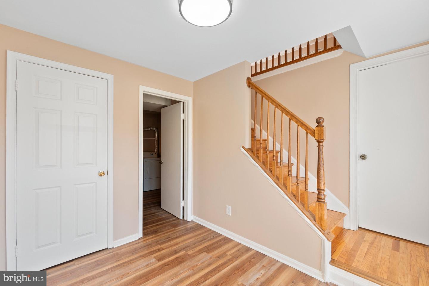 7852 OREANA DR, ANNANDALE, Virginia 22003, 5 Bedrooms Bedrooms, ,4 BathroomsBathrooms,Residential,For sale,7852 OREANA DR,VAFX2281416 MLS # VAFX2281416