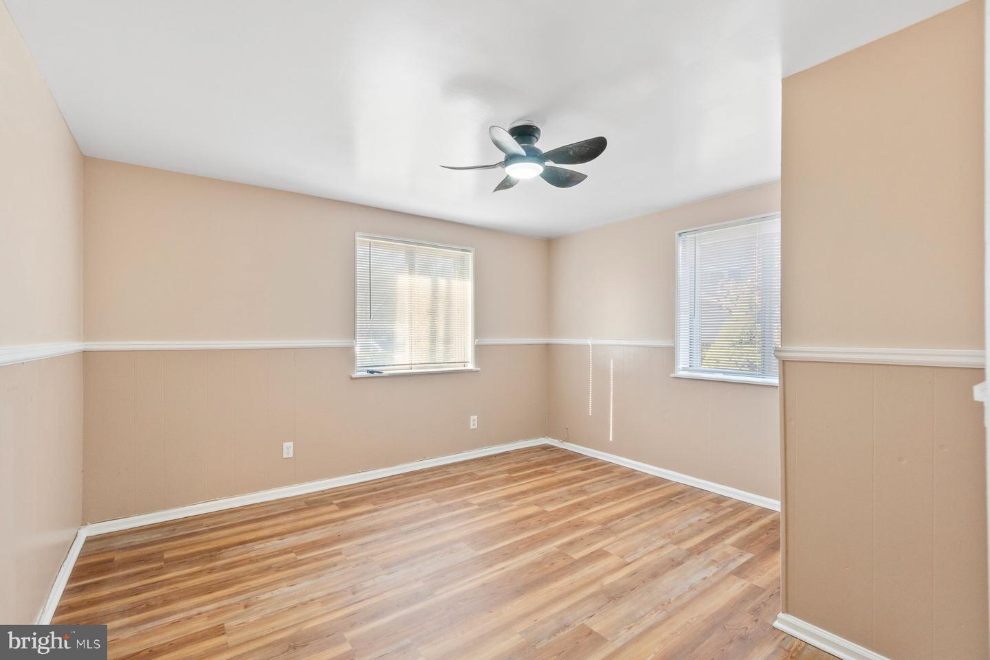 7852 OREANA DR, ANNANDALE, Virginia 22003, 5 Bedrooms Bedrooms, ,4 BathroomsBathrooms,Residential,For sale,7852 OREANA DR,VAFX2281416 MLS # VAFX2281416