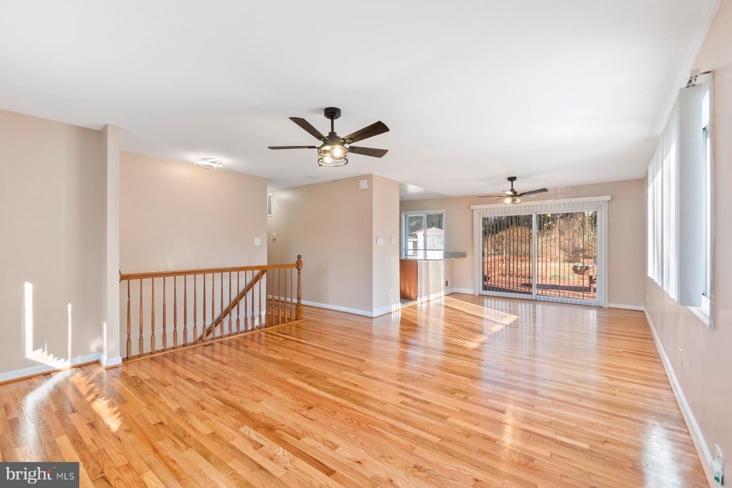 7852 OREANA DR, ANNANDALE, Virginia 22003, 5 Bedrooms Bedrooms, ,4 BathroomsBathrooms,Residential,For sale,7852 OREANA DR,VAFX2281416 MLS # VAFX2281416