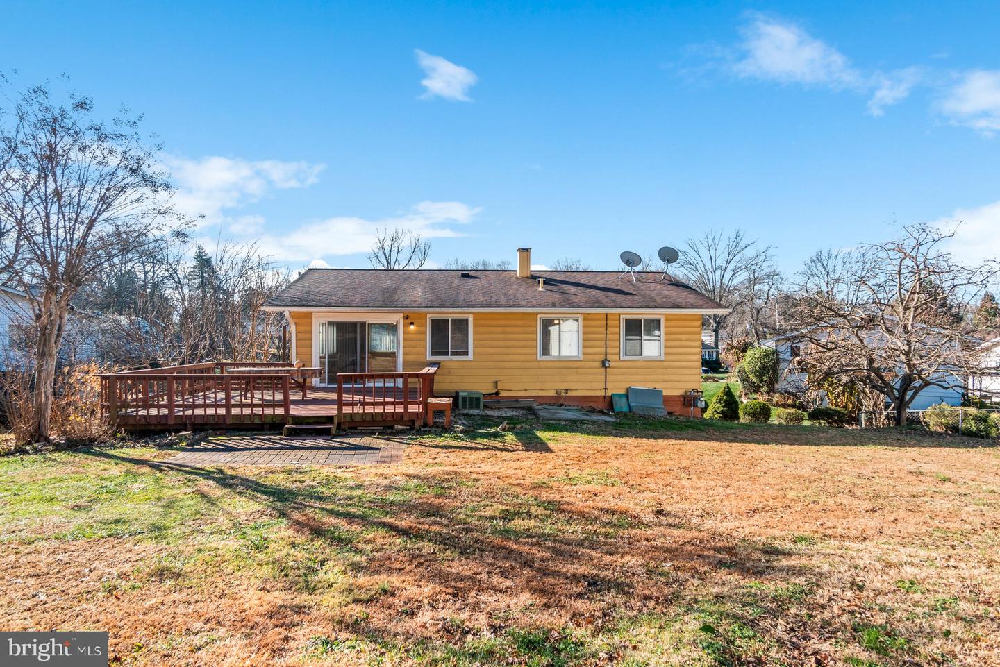 7852 OREANA DR, ANNANDALE, Virginia 22003, 5 Bedrooms Bedrooms, ,4 BathroomsBathrooms,Residential,For sale,7852 OREANA DR,VAFX2281416 MLS # VAFX2281416