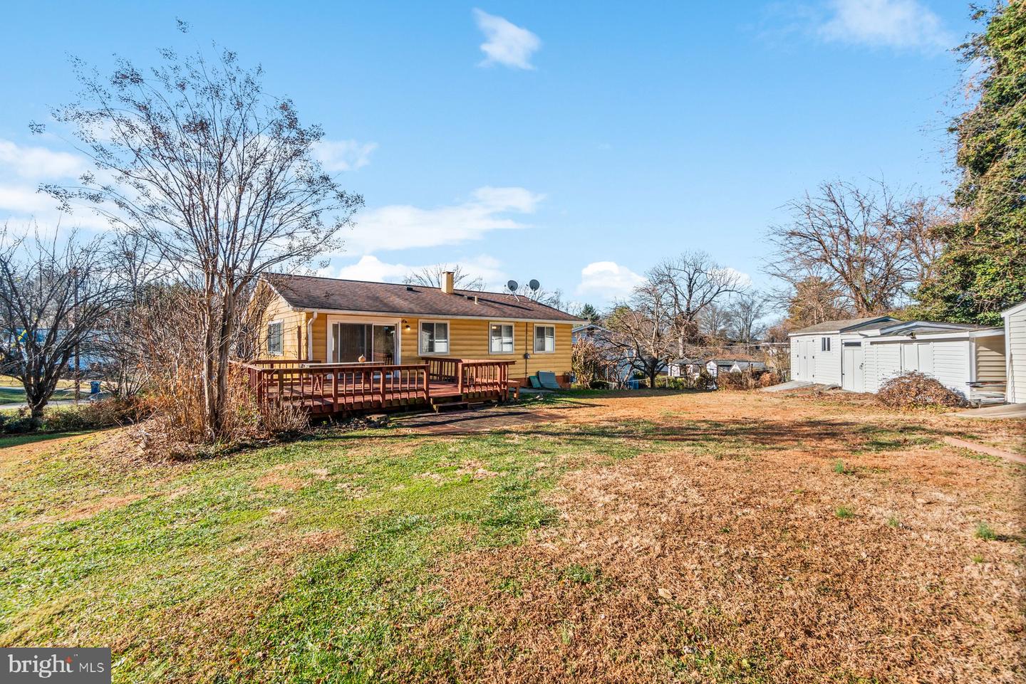 7852 OREANA DR, ANNANDALE, Virginia 22003, 5 Bedrooms Bedrooms, ,4 BathroomsBathrooms,Residential,For sale,7852 OREANA DR,VAFX2281416 MLS # VAFX2281416