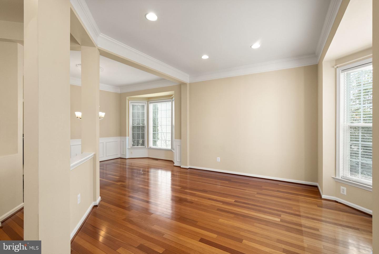 19296 CREEK FIELD CIR, LEESBURG, Virginia 20176, 4 Bedrooms Bedrooms, ,4 BathroomsBathrooms,Residential,For sale,19296 CREEK FIELD CIR,VALO2111832 MLS # VALO2111832