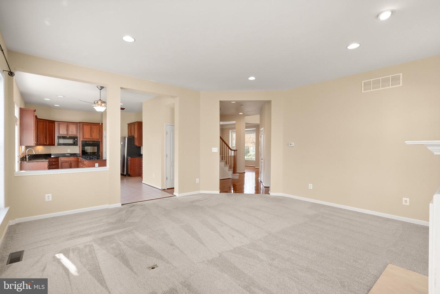 19296 CREEK FIELD CIR, LEESBURG, Virginia 20176, 4 Bedrooms Bedrooms, ,4 BathroomsBathrooms,Residential,For sale,19296 CREEK FIELD CIR,VALO2111832 MLS # VALO2111832