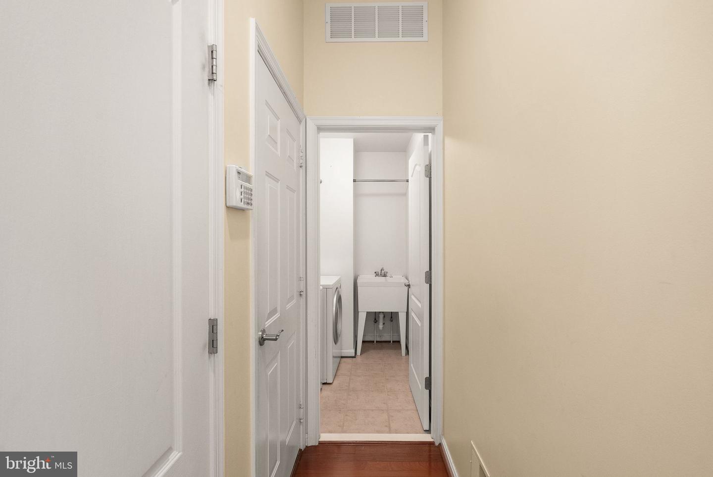 19296 CREEK FIELD CIR, LEESBURG, Virginia 20176, 4 Bedrooms Bedrooms, ,4 BathroomsBathrooms,Residential,For sale,19296 CREEK FIELD CIR,VALO2111832 MLS # VALO2111832