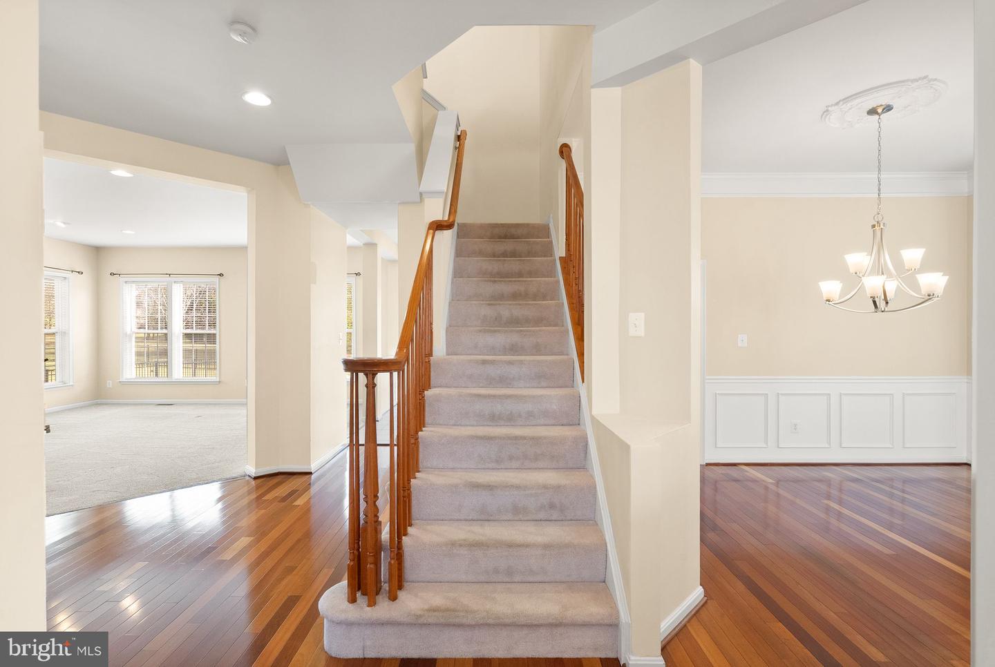 19296 CREEK FIELD CIR, LEESBURG, Virginia 20176, 4 Bedrooms Bedrooms, ,4 BathroomsBathrooms,Residential,For sale,19296 CREEK FIELD CIR,VALO2111832 MLS # VALO2111832