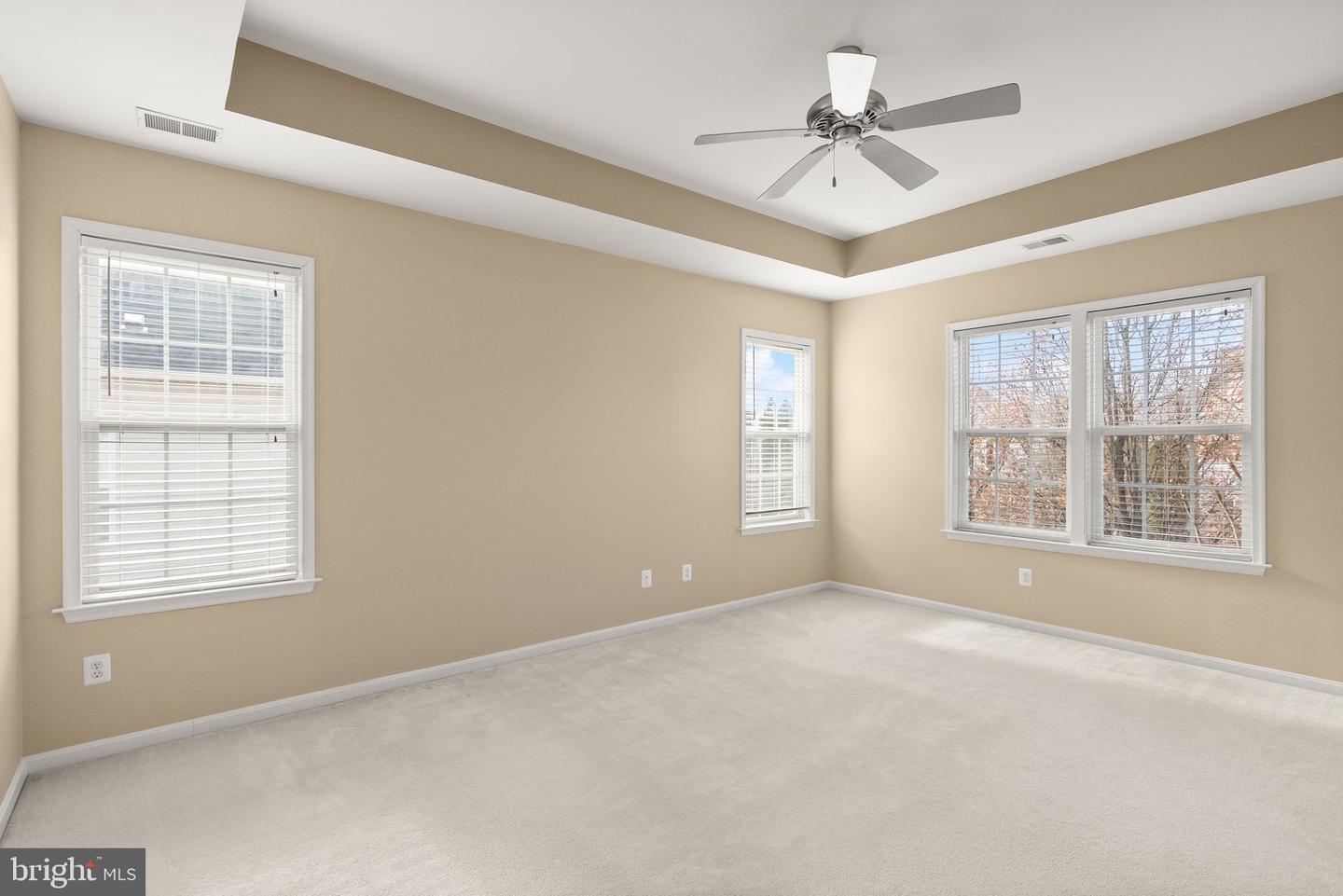 19296 CREEK FIELD CIR, LEESBURG, Virginia 20176, 4 Bedrooms Bedrooms, ,4 BathroomsBathrooms,Residential,For sale,19296 CREEK FIELD CIR,VALO2111832 MLS # VALO2111832