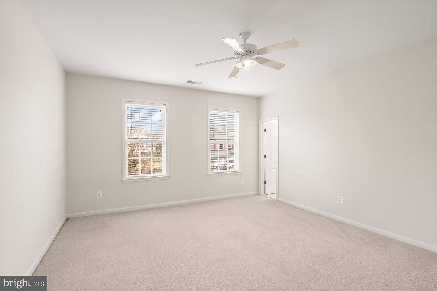 19296 CREEK FIELD CIR, LEESBURG, Virginia 20176, 4 Bedrooms Bedrooms, ,4 BathroomsBathrooms,Residential,For sale,19296 CREEK FIELD CIR,VALO2111832 MLS # VALO2111832