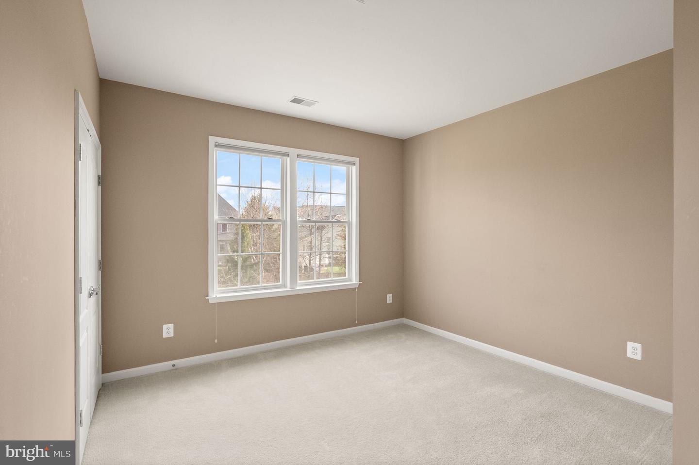 19296 CREEK FIELD CIR, LEESBURG, Virginia 20176, 4 Bedrooms Bedrooms, ,4 BathroomsBathrooms,Residential,For sale,19296 CREEK FIELD CIR,VALO2111832 MLS # VALO2111832