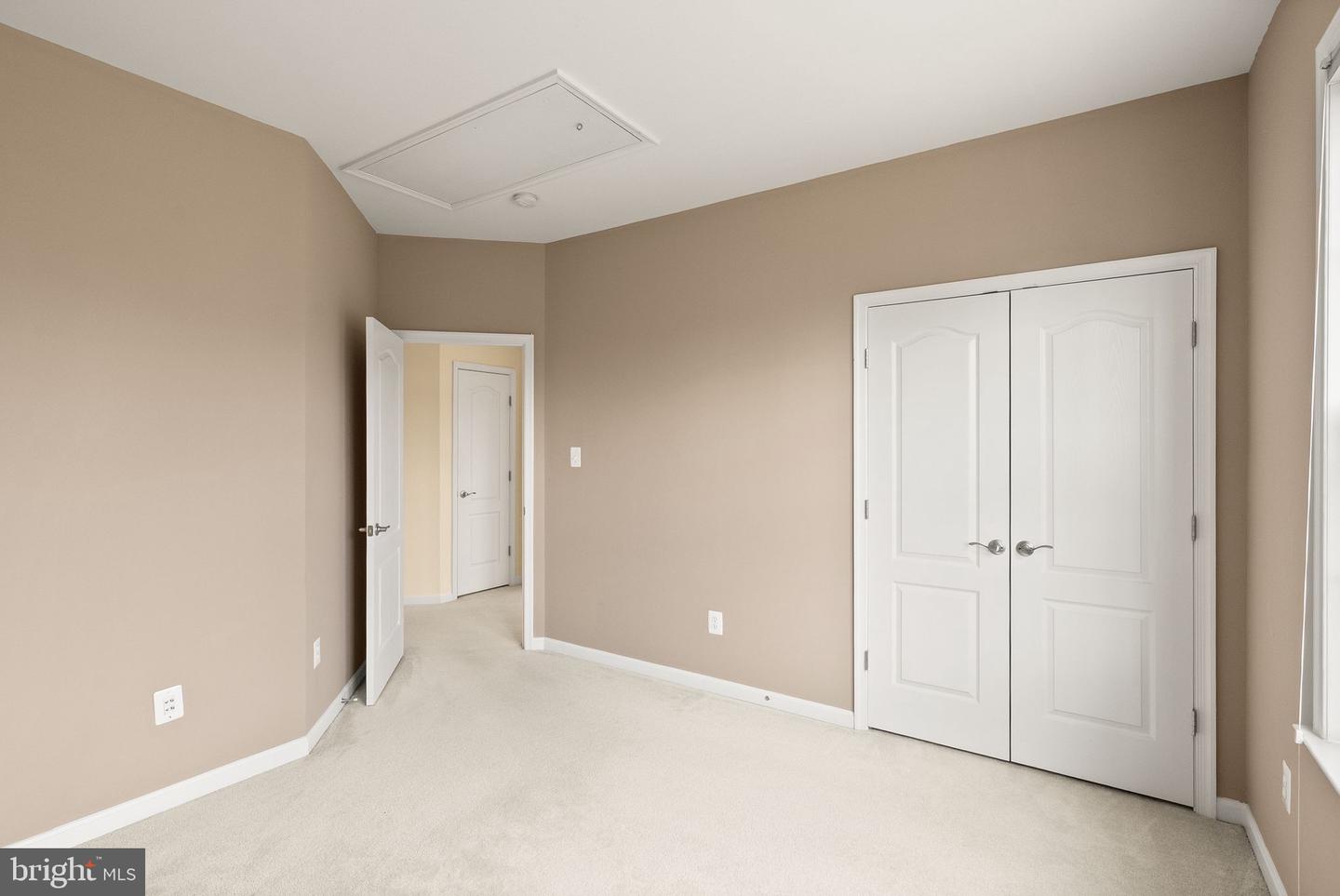 19296 CREEK FIELD CIR, LEESBURG, Virginia 20176, 4 Bedrooms Bedrooms, ,4 BathroomsBathrooms,Residential,For sale,19296 CREEK FIELD CIR,VALO2111832 MLS # VALO2111832