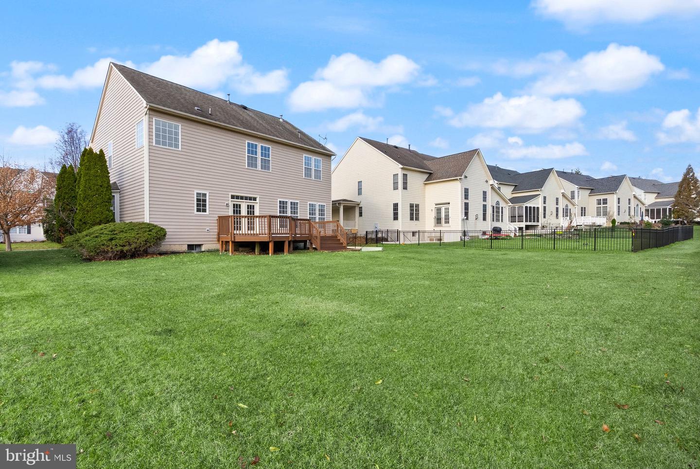 19296 CREEK FIELD CIR, LEESBURG, Virginia 20176, 4 Bedrooms Bedrooms, ,4 BathroomsBathrooms,Residential,For sale,19296 CREEK FIELD CIR,VALO2111832 MLS # VALO2111832