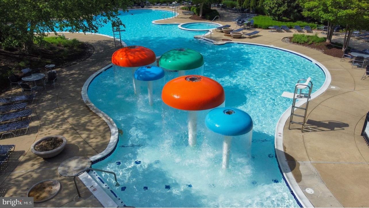 19296 CREEK FIELD CIR, LEESBURG, Virginia 20176, 4 Bedrooms Bedrooms, ,4 BathroomsBathrooms,Residential,For sale,19296 CREEK FIELD CIR,VALO2111832 MLS # VALO2111832