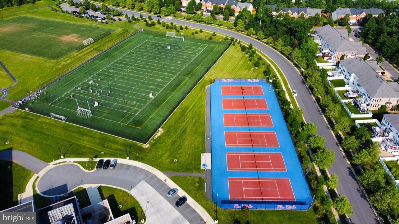 19296 CREEK FIELD CIR, LEESBURG, Virginia 20176, 4 Bedrooms Bedrooms, ,4 BathroomsBathrooms,Residential,For sale,19296 CREEK FIELD CIR,VALO2111832 MLS # VALO2111832