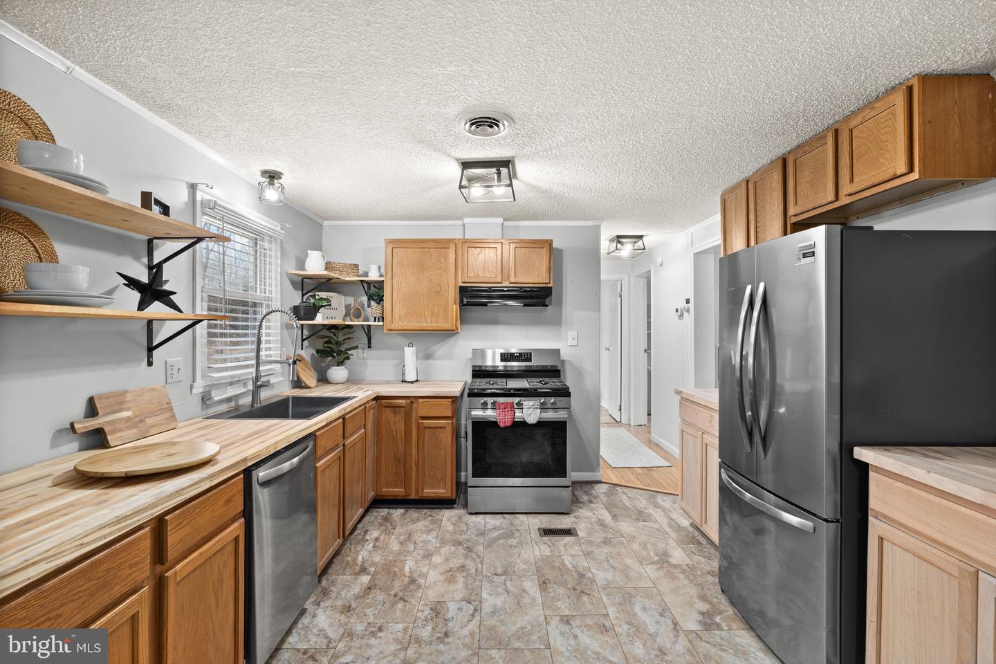 9523 BROCK RD, SPOTSYLVANIA, Virginia 22553, 3 Bedrooms Bedrooms, ,2 BathroomsBathrooms,Residential,For sale,9523 BROCK RD,VASP2037912 MLS # VASP2037912