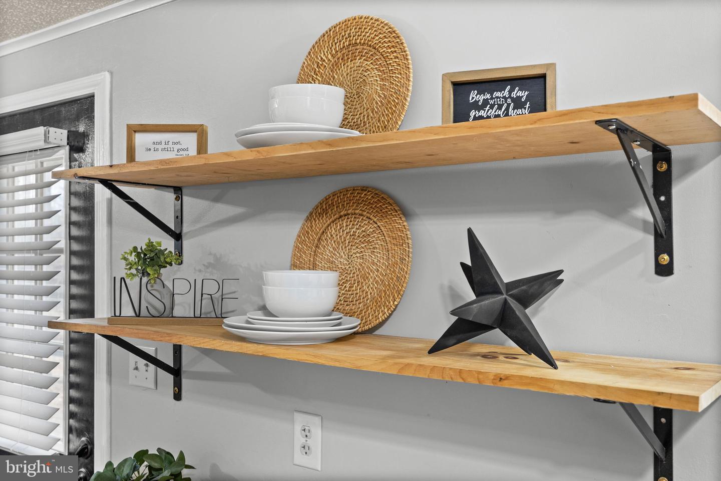 9523 BROCK RD, SPOTSYLVANIA, Virginia 22553, 3 Bedrooms Bedrooms, ,2 BathroomsBathrooms,Residential,For sale,9523 BROCK RD,VASP2037912 MLS # VASP2037912