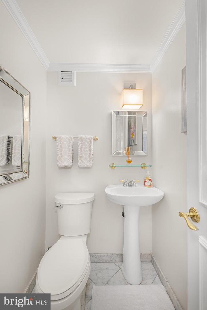 2801 NEW MEXICO AVE NW #204, WASHINGTON, District Of Columbia 20007, 2 Bedrooms Bedrooms, ,1 BathroomBathrooms,Residential,For sale,2801 NEW MEXICO AVE NW #204,DCDC2233662 MLS # DCDC2233662