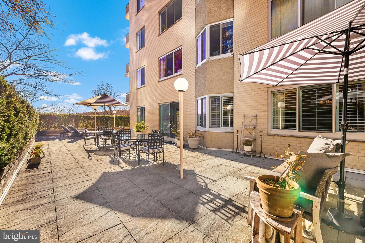 2801 NEW MEXICO AVE NW #204, WASHINGTON, District Of Columbia 20007, 2 Bedrooms Bedrooms, ,1 BathroomBathrooms,Residential,For sale,2801 NEW MEXICO AVE NW #204,DCDC2233662 MLS # DCDC2233662