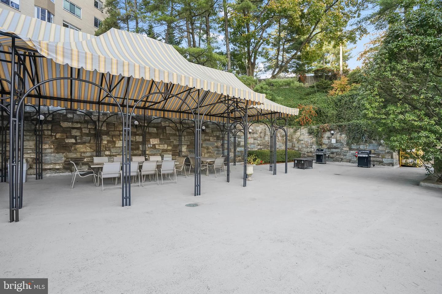 2801 NEW MEXICO AVE NW #204, WASHINGTON, District Of Columbia 20007, 2 Bedrooms Bedrooms, ,1 BathroomBathrooms,Residential,For sale,2801 NEW MEXICO AVE NW #204,DCDC2233662 MLS # DCDC2233662