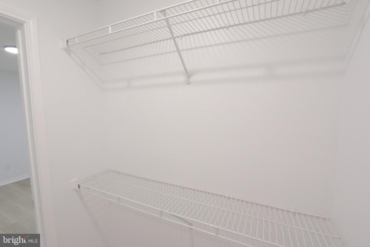 1504 LINCOLN WAY #104, MCLEAN, Virginia 22102, 1 Bedroom Bedrooms, 4 Rooms Rooms,1 BathroomBathrooms,Residential,For sale,1504 LINCOLN WAY #104,VAFX2281312 MLS # VAFX2281312