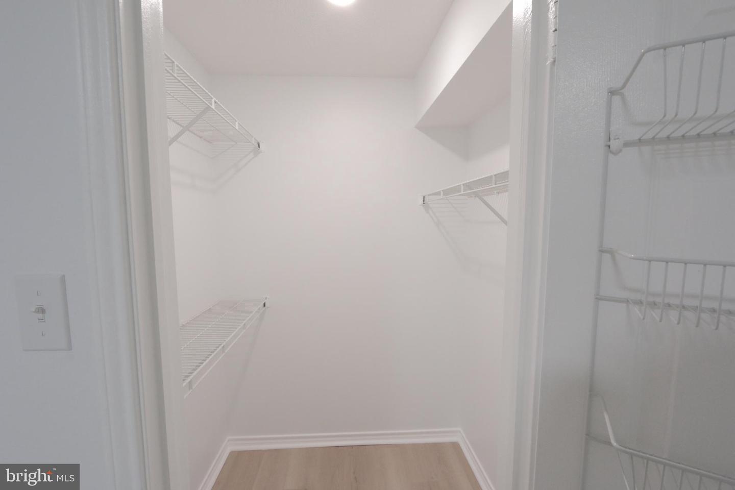 1504 LINCOLN WAY #104, MCLEAN, Virginia 22102, 1 Bedroom Bedrooms, 4 Rooms Rooms,1 BathroomBathrooms,Residential,For sale,1504 LINCOLN WAY #104,VAFX2281312 MLS # VAFX2281312