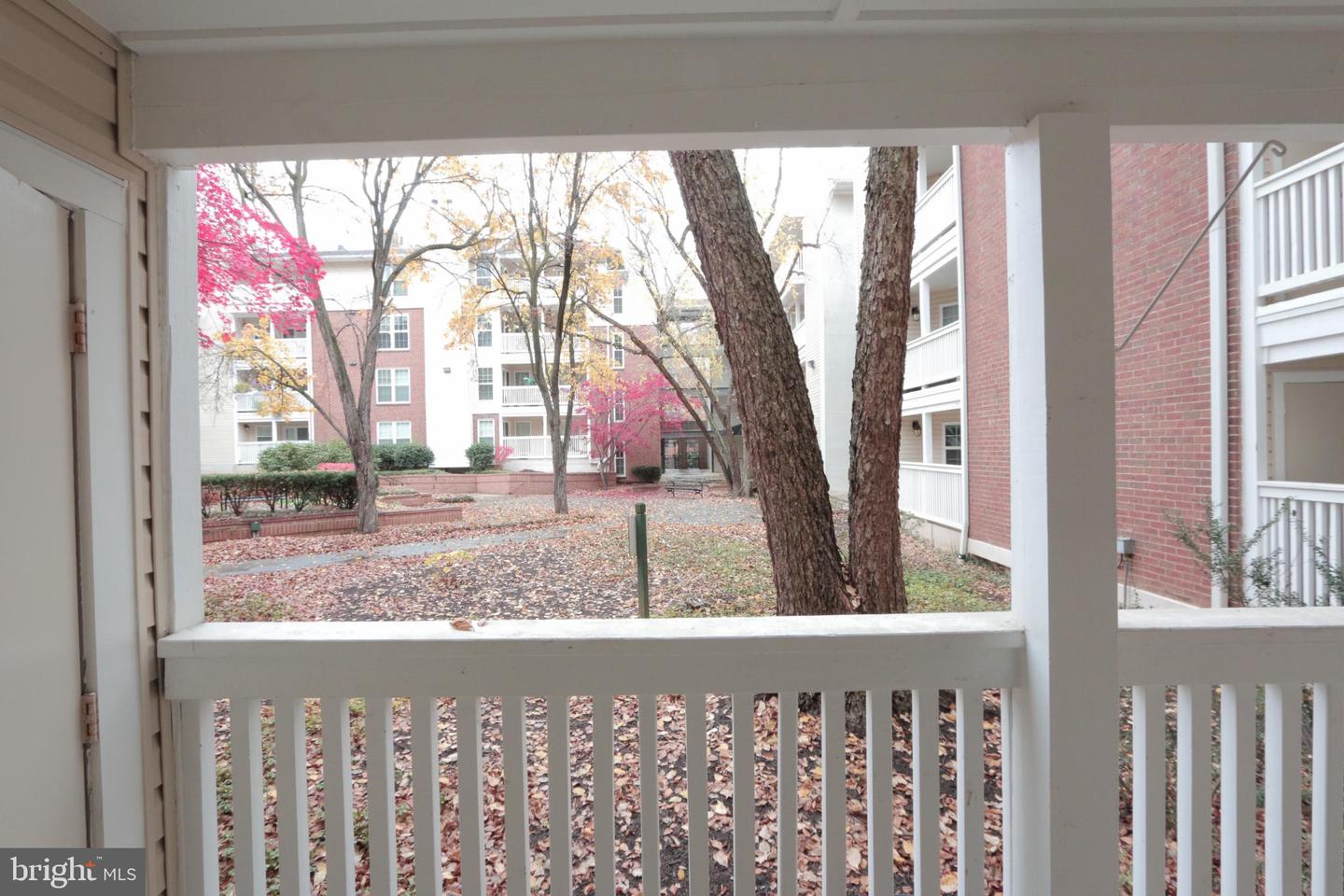 1504 LINCOLN WAY #104, MCLEAN, Virginia 22102, 1 Bedroom Bedrooms, 4 Rooms Rooms,1 BathroomBathrooms,Residential,For sale,1504 LINCOLN WAY #104,VAFX2281312 MLS # VAFX2281312