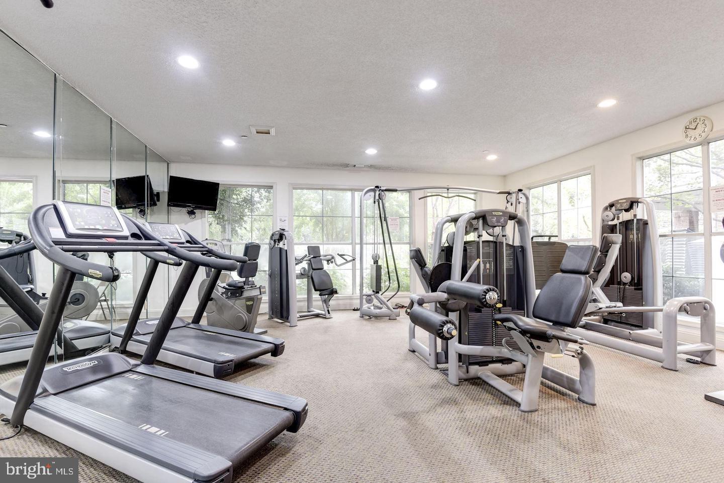 1504 LINCOLN WAY #104, MCLEAN, Virginia 22102, 1 Bedroom Bedrooms, 4 Rooms Rooms,1 BathroomBathrooms,Residential,For sale,1504 LINCOLN WAY #104,VAFX2281312 MLS # VAFX2281312