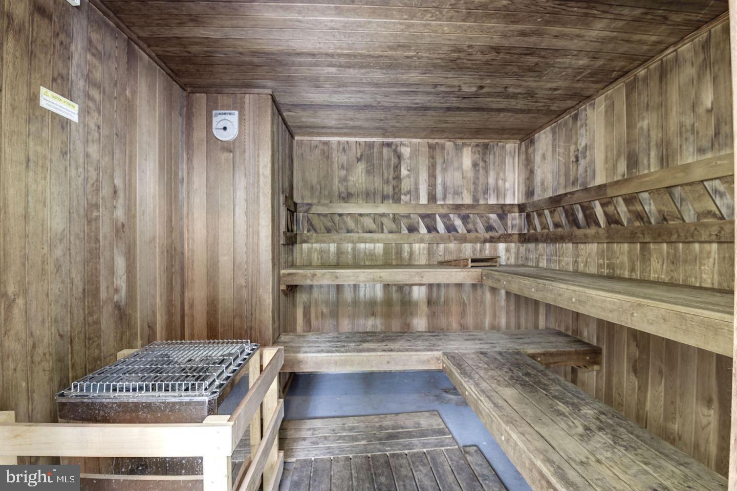 1504 LINCOLN WAY #104, MCLEAN, Virginia 22102, 1 Bedroom Bedrooms, 4 Rooms Rooms,1 BathroomBathrooms,Residential,For sale,1504 LINCOLN WAY #104,VAFX2281312 MLS # VAFX2281312