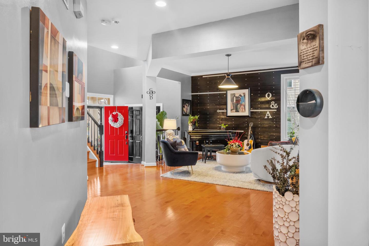 1221 TENNESSEE DR NE, LEESBURG, Virginia 20176, 5 Bedrooms Bedrooms, ,4 BathroomsBathrooms,Residential,For sale,1221 TENNESSEE DR NE,VALO2111898 MLS # VALO2111898