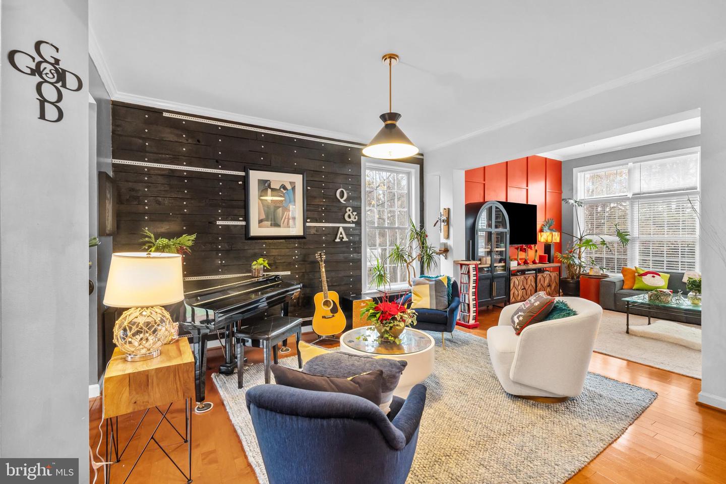 1221 TENNESSEE DR NE, LEESBURG, Virginia 20176, 5 Bedrooms Bedrooms, ,4 BathroomsBathrooms,Residential,For sale,1221 TENNESSEE DR NE,VALO2111898 MLS # VALO2111898