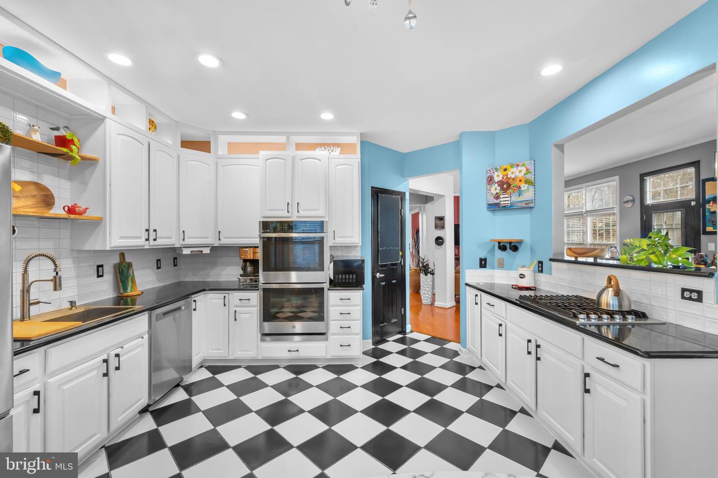 1221 TENNESSEE DR NE, LEESBURG, Virginia 20176, 5 Bedrooms Bedrooms, ,4 BathroomsBathrooms,Residential,For sale,1221 TENNESSEE DR NE,VALO2111898 MLS # VALO2111898