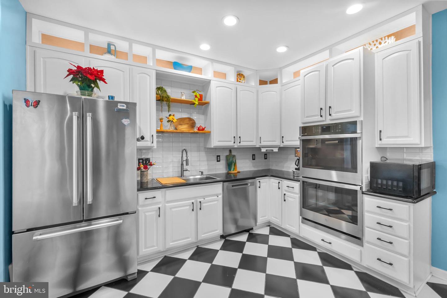 1221 TENNESSEE DR NE, LEESBURG, Virginia 20176, 5 Bedrooms Bedrooms, ,4 BathroomsBathrooms,Residential,For sale,1221 TENNESSEE DR NE,VALO2111898 MLS # VALO2111898