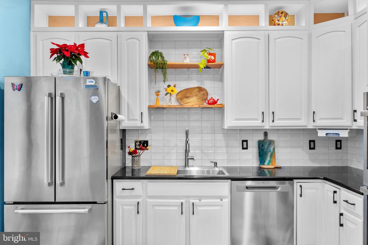 1221 TENNESSEE DR NE, LEESBURG, Virginia 20176, 5 Bedrooms Bedrooms, ,4 BathroomsBathrooms,Residential,For sale,1221 TENNESSEE DR NE,VALO2111898 MLS # VALO2111898