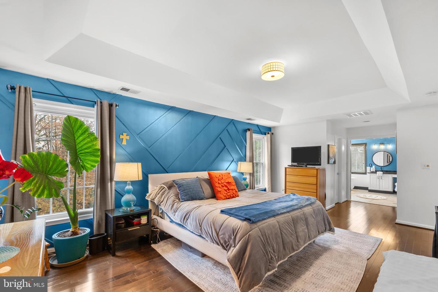 1221 TENNESSEE DR NE, LEESBURG, Virginia 20176, 5 Bedrooms Bedrooms, ,4 BathroomsBathrooms,Residential,For sale,1221 TENNESSEE DR NE,VALO2111898 MLS # VALO2111898