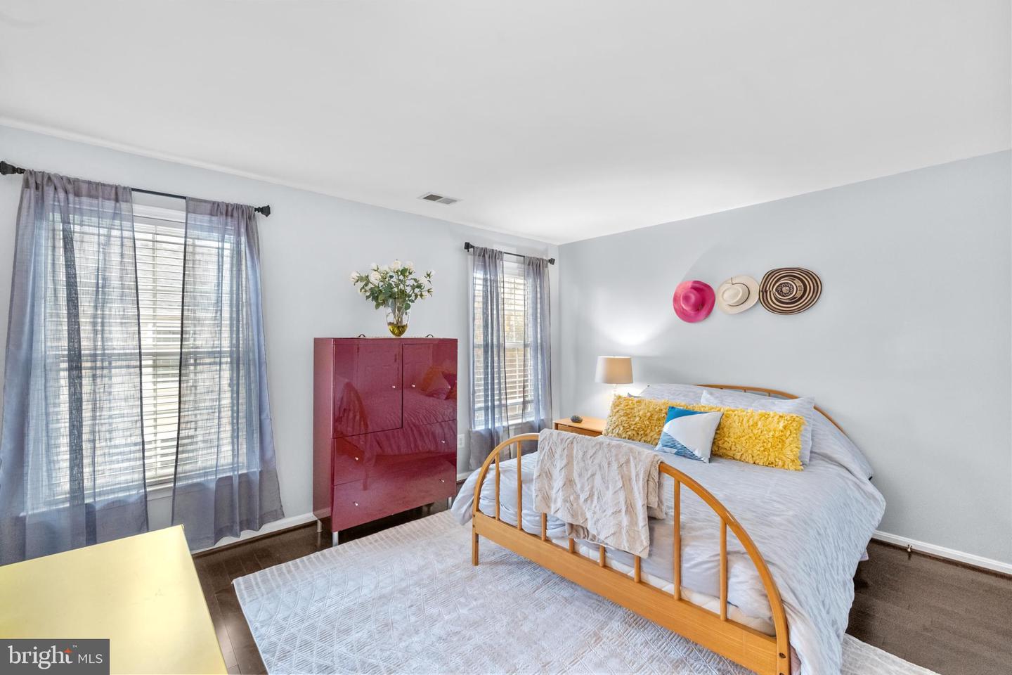 1221 TENNESSEE DR NE, LEESBURG, Virginia 20176, 5 Bedrooms Bedrooms, ,4 BathroomsBathrooms,Residential,For sale,1221 TENNESSEE DR NE,VALO2111898 MLS # VALO2111898