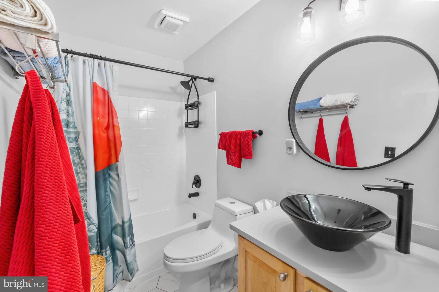 1221 TENNESSEE DR NE, LEESBURG, Virginia 20176, 5 Bedrooms Bedrooms, ,4 BathroomsBathrooms,Residential,For sale,1221 TENNESSEE DR NE,VALO2111898 MLS # VALO2111898