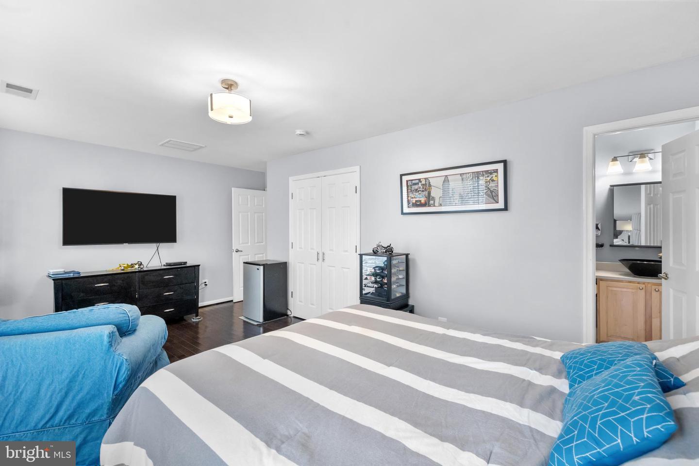 1221 TENNESSEE DR NE, LEESBURG, Virginia 20176, 5 Bedrooms Bedrooms, ,4 BathroomsBathrooms,Residential,For sale,1221 TENNESSEE DR NE,VALO2111898 MLS # VALO2111898