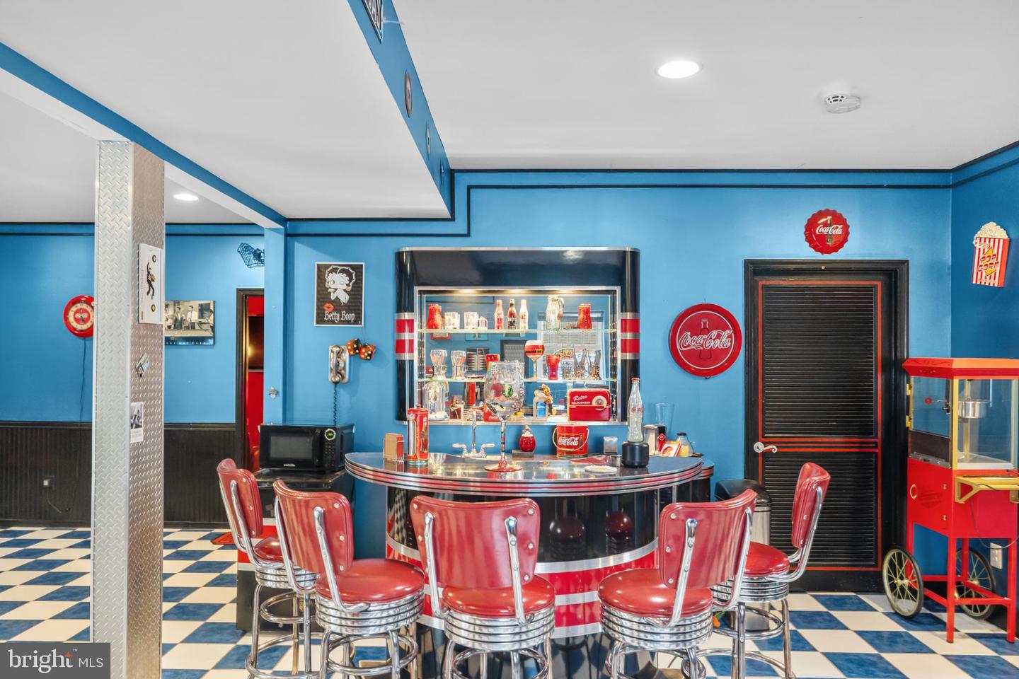 1221 TENNESSEE DR NE, LEESBURG, Virginia 20176, 5 Bedrooms Bedrooms, ,4 BathroomsBathrooms,Residential,For sale,1221 TENNESSEE DR NE,VALO2111898 MLS # VALO2111898