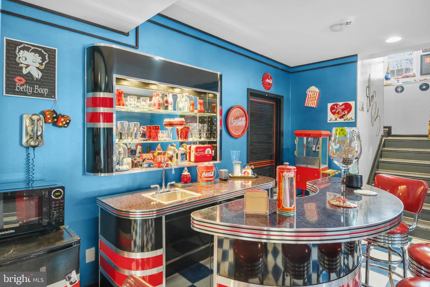 1221 TENNESSEE DR NE, LEESBURG, Virginia 20176, 5 Bedrooms Bedrooms, ,4 BathroomsBathrooms,Residential,For sale,1221 TENNESSEE DR NE,VALO2111898 MLS # VALO2111898